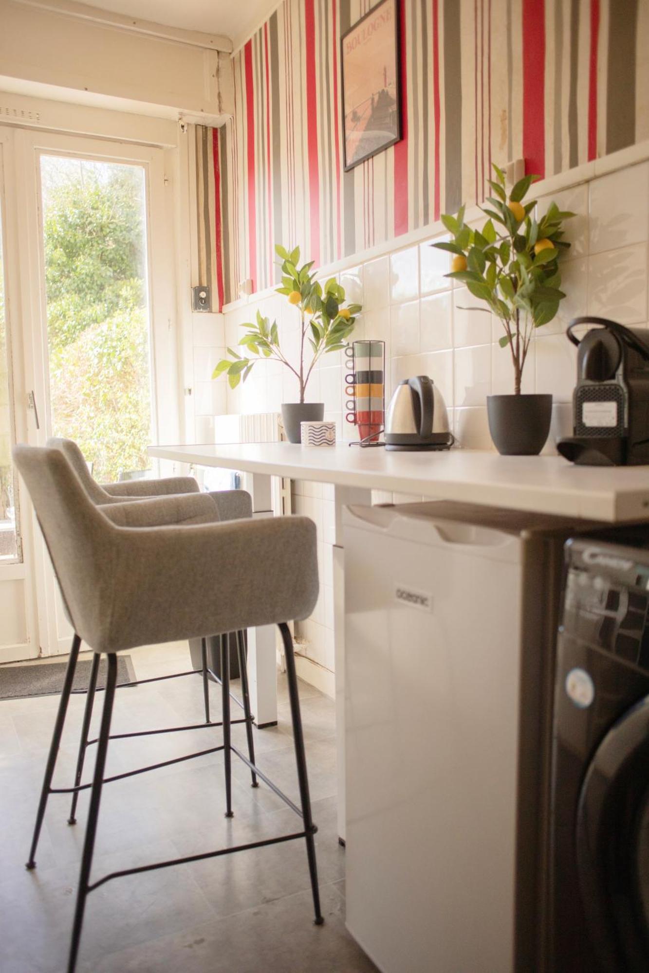 Spa , Jardin 250M2 Et Appartement Cosy De 60 M2 Au Centre Boulogne-sur-Mer Bagian luar foto