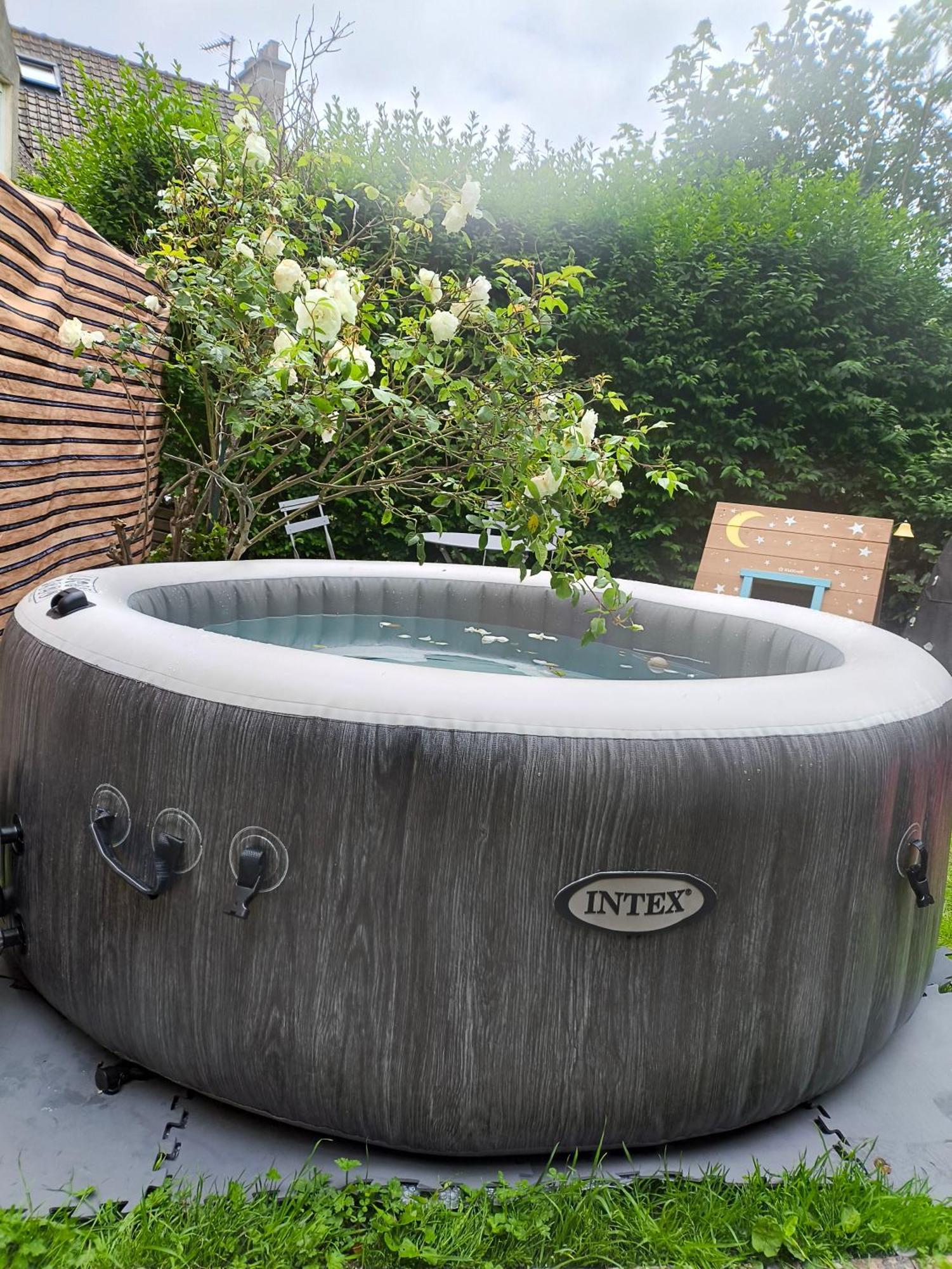 Spa , Jardin 250M2 Et Appartement Cosy De 60 M2 Au Centre Boulogne-sur-Mer Bagian luar foto